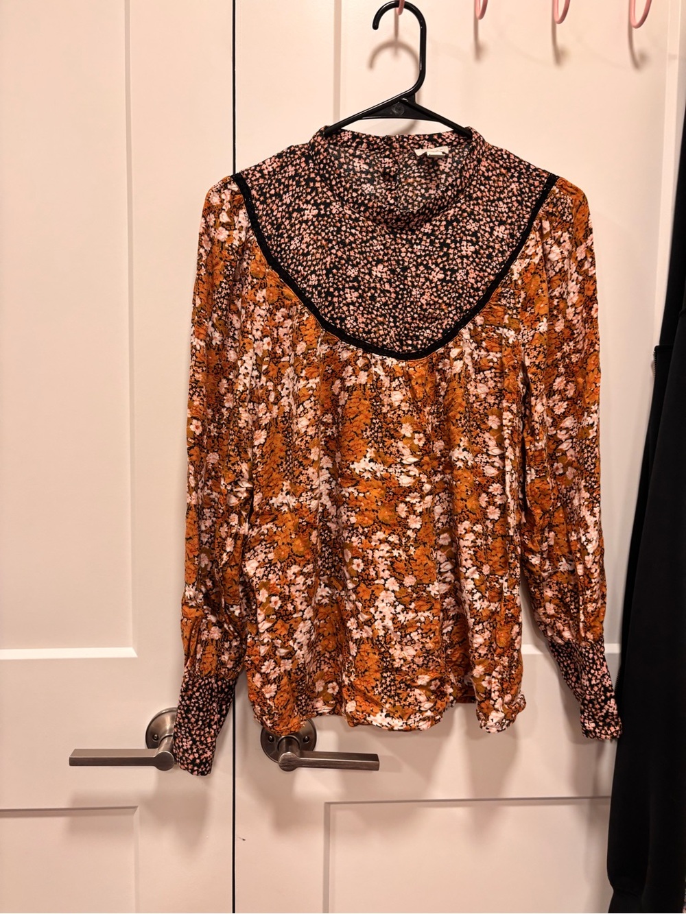 hinge Rust Floral Mixed-Print Long Sleeve Blouse